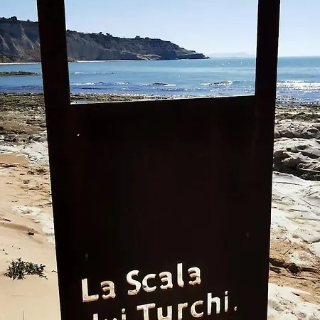 Scala Dei Turchi Apartment *